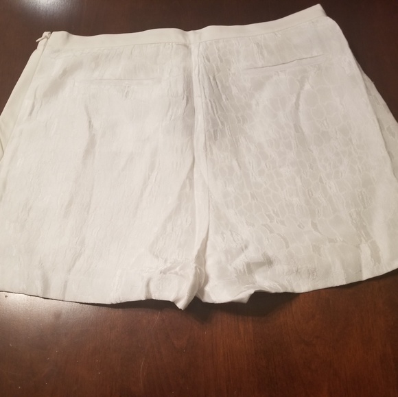 TEXTURED SKORT - Picture 5 of 5